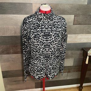 Joseph A. Leopard Print Black & White Turtleneck Pullover Top Long Sleeves Sz XL